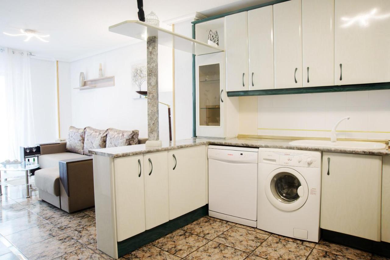 Holiday La Loma Apartment Торевиеха Екстериор снимка