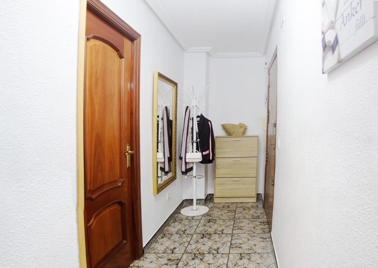 Holiday La Loma Apartment Торевиеха Екстериор снимка