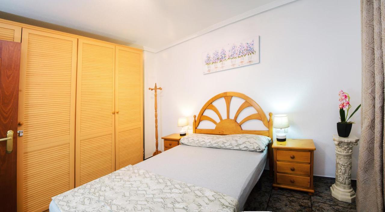 Holiday La Loma Apartment Торевиеха Екстериор снимка