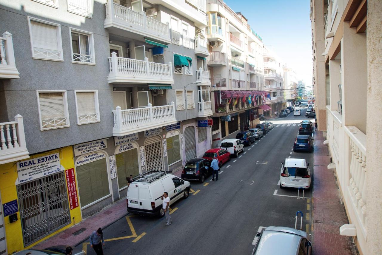 Holiday La Loma Apartment Торевиеха Екстериор снимка